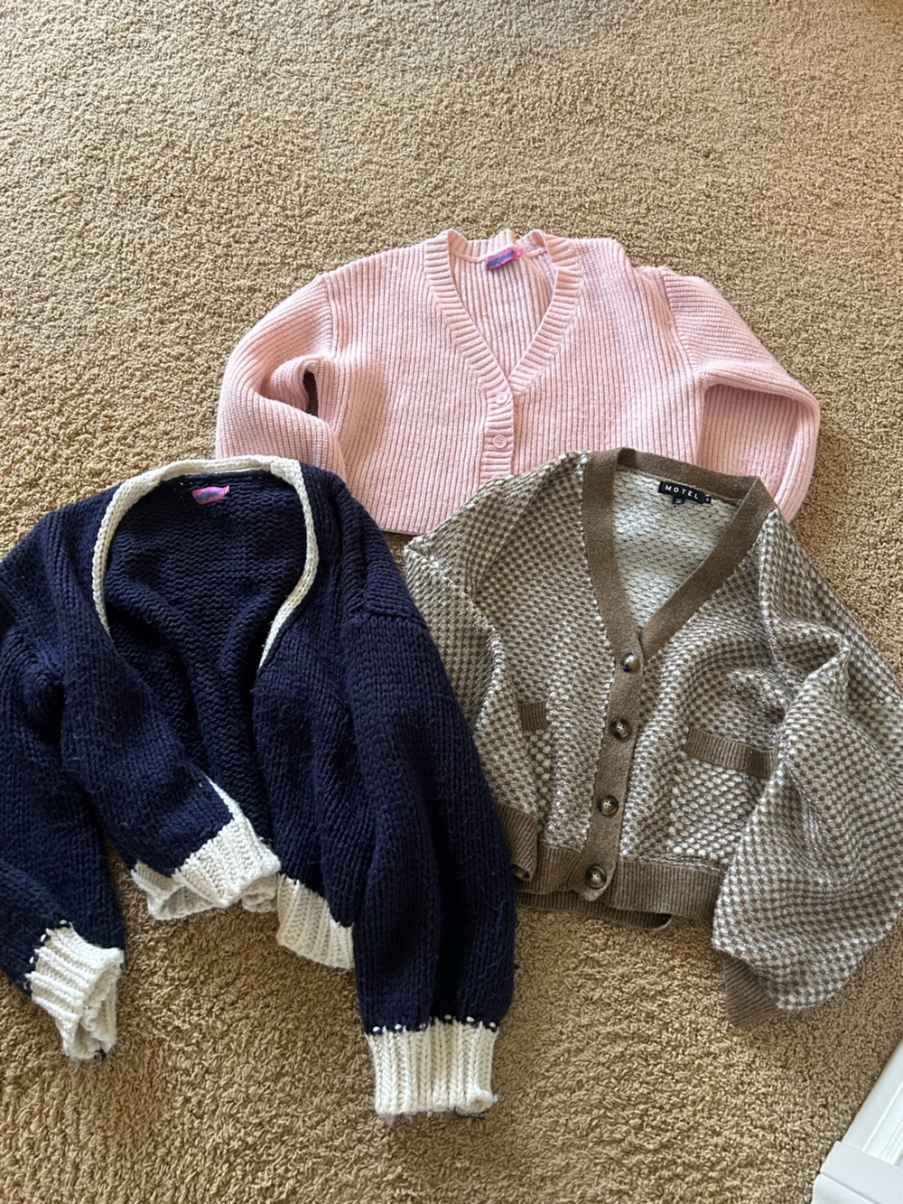 Edikted Sweater Bundle - Cardigans - Picture 2 of 3